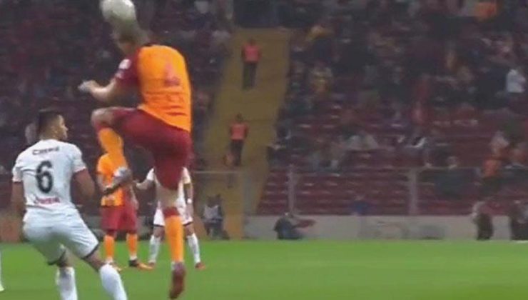 Galatasaray’ın yeni transferinin Kastamonusporlu futbolcuya yaptığı hareket kıyameti kopardı